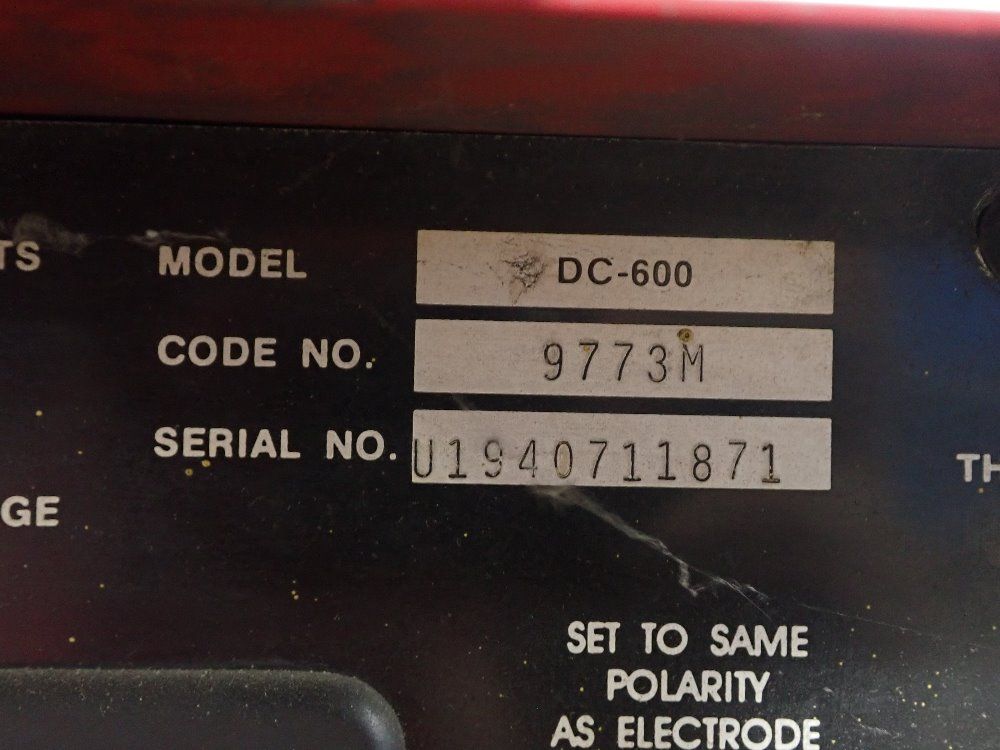 Lincoln Electric 600 Amps Welder - Ideal Arc Dc-600