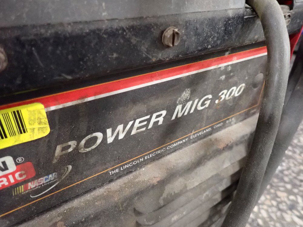 Lincoln Electric 350 Amps Welder - Powermig 300