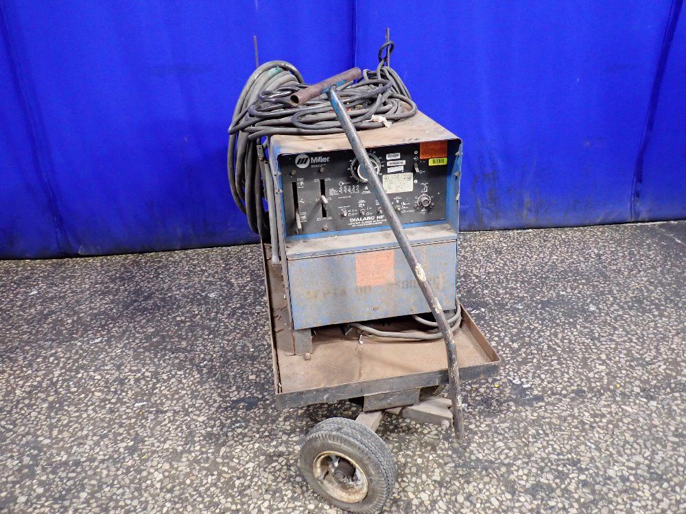 Miller 250 Amps Welder - Dialarc Hf