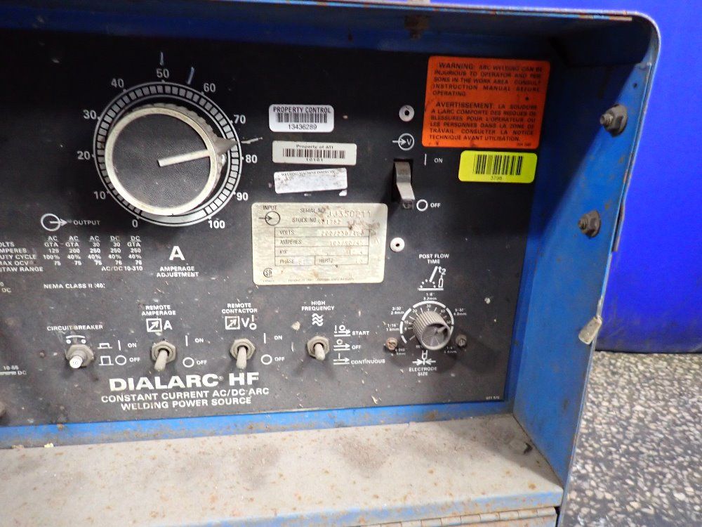 Miller 250 Amps Welder - Dialarc Hf