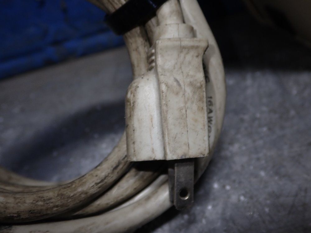 Plastic Process Equipment 7" Dia Feeder - Hl-1np