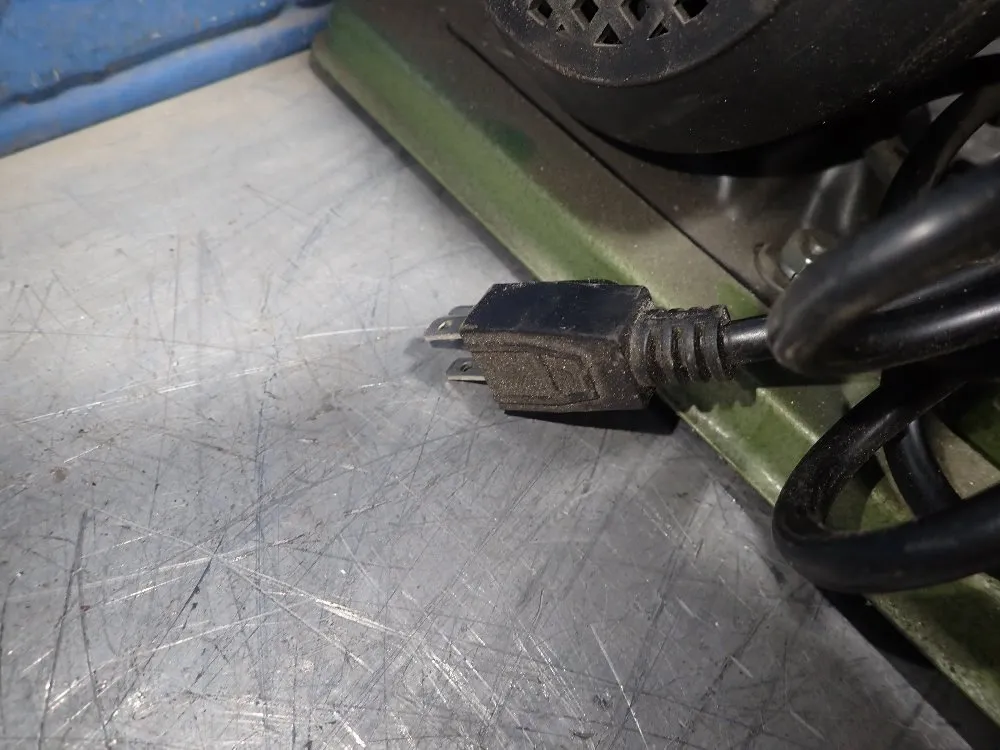 Central Machinery 4" Belt/6" Disc Belt/disc Sander