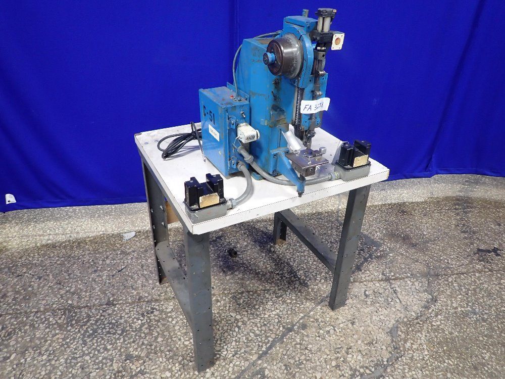 National Rivet Riveter - Va