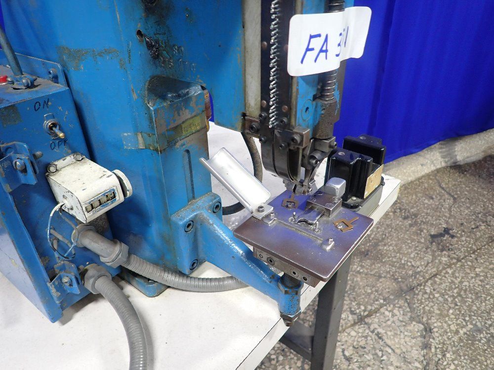 National Rivet Riveter - Va