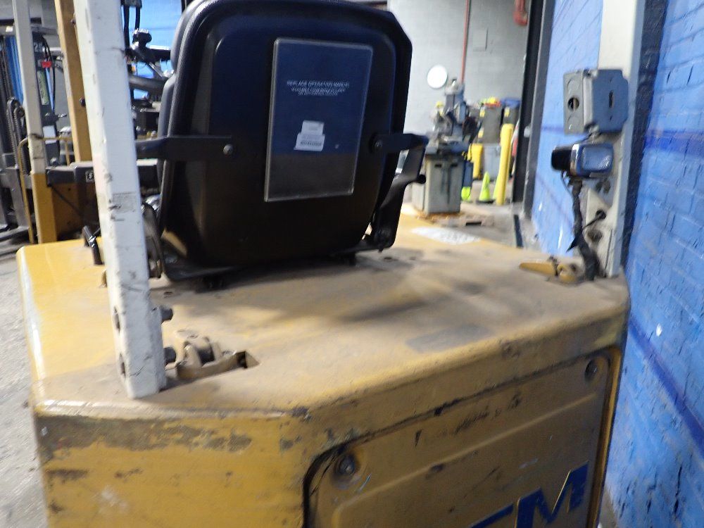 Tcm 2480 Lbs Electrical Forklift - Fcb15h2