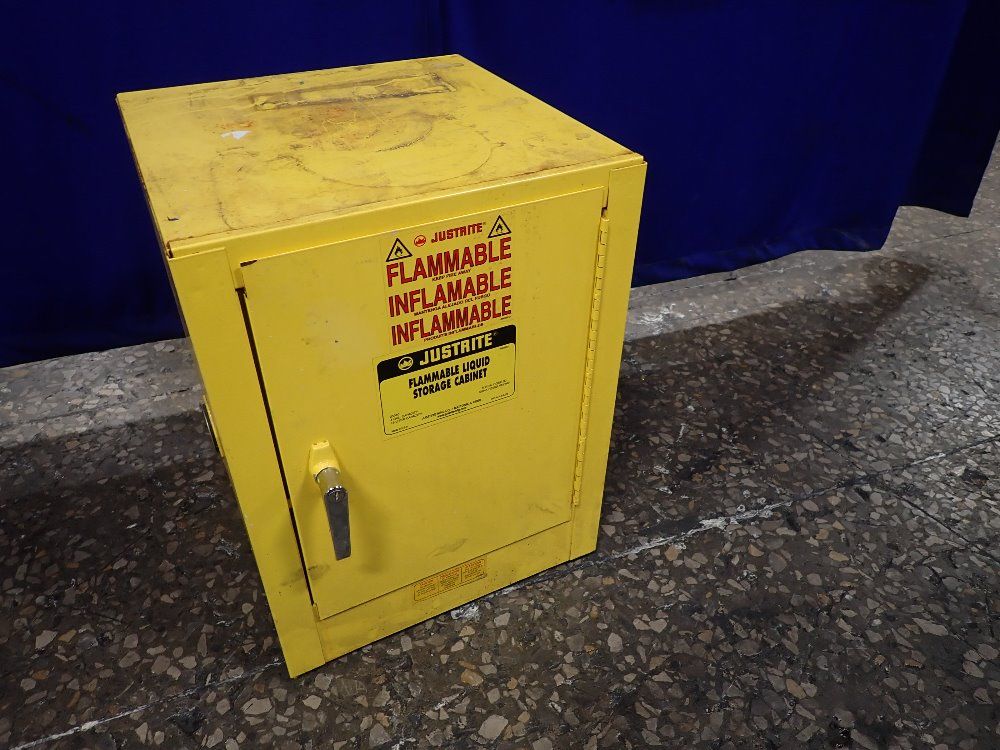 Justrite 4 Gallons/17" X 17" X 22" Id Flammable Storage Cabinet