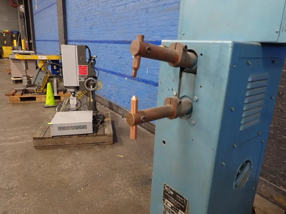 Delta/ace 8" Throat Spot Welder - 62