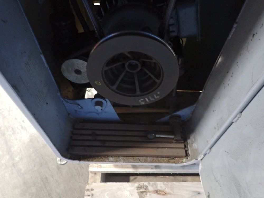 Kalamazoo/startrite 24" X 7.5" Vertical Band Saw