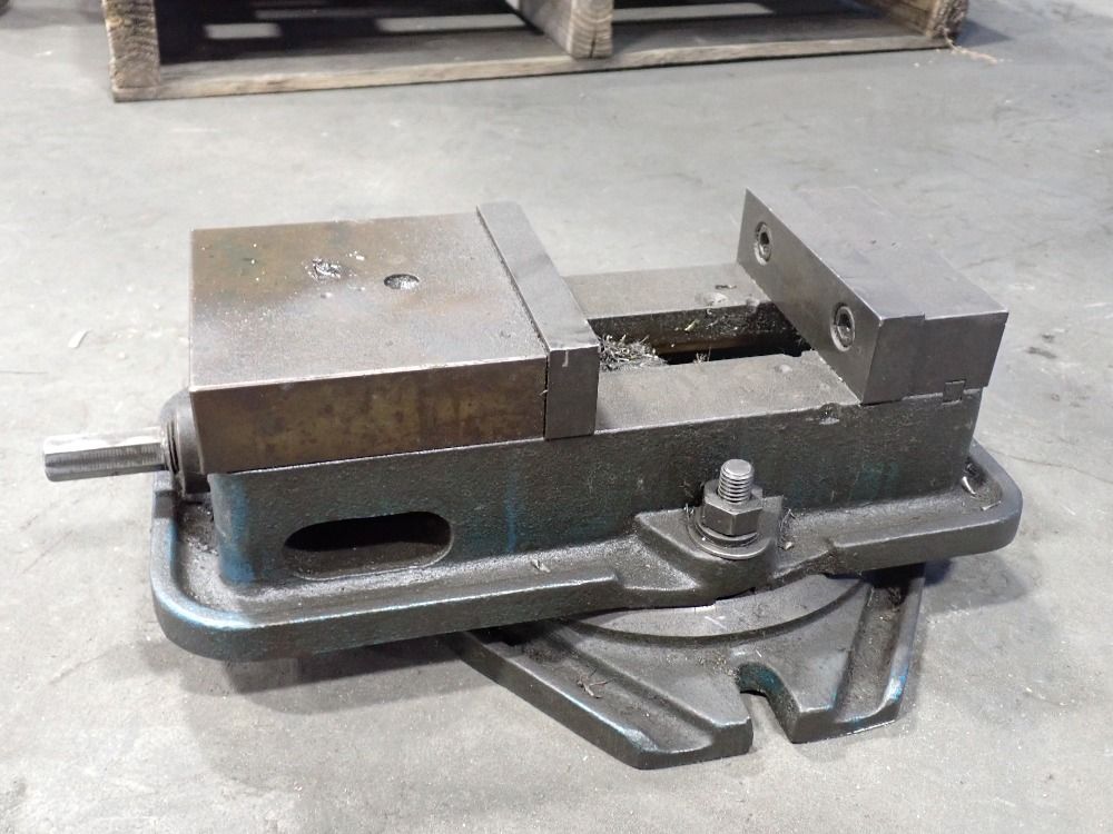 Kurt Mfg. Co. 5" Precision Machine Vise