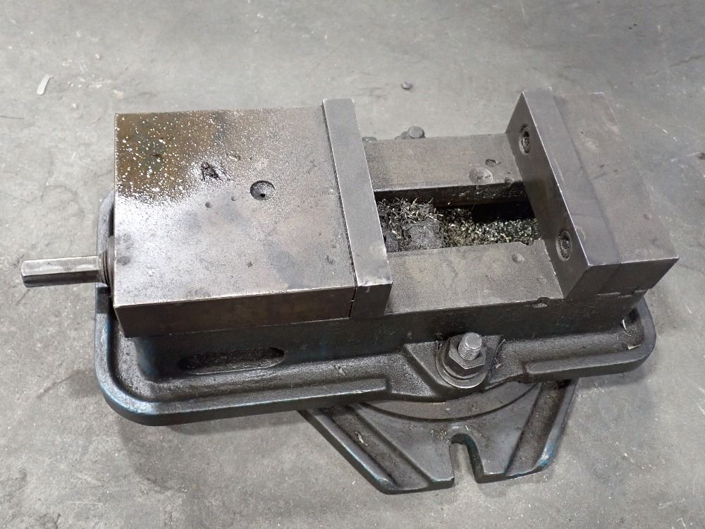 Kurt Mfg. Co. 5" Precision Machine Vise