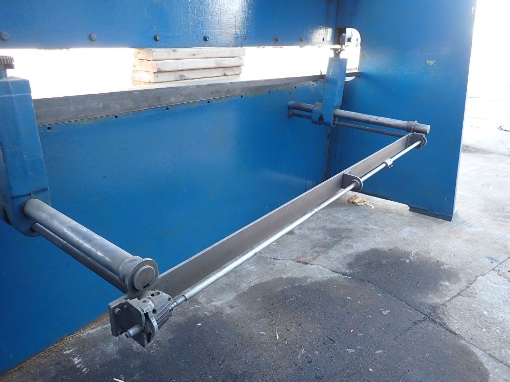 Chicago Steel 50 Ton Press Brake - 8l10