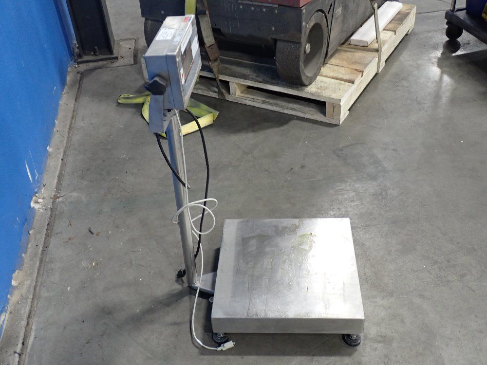 Ohaus Corp. 0.4-100 Lbs. Scale - T51xw