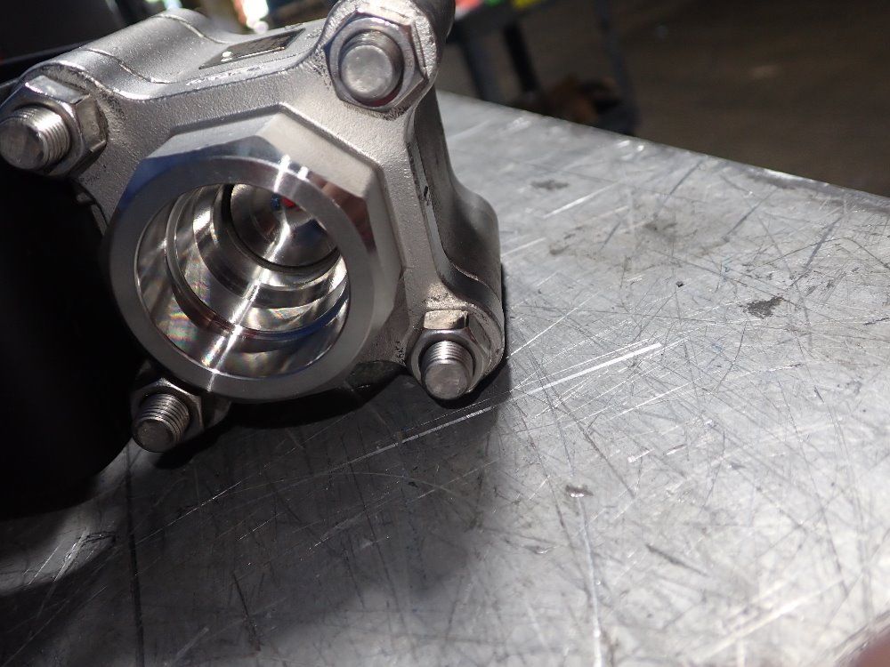 Triao 1 1/4" Flow Control - 3r130srv