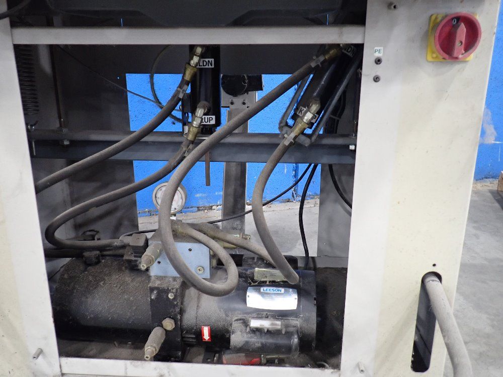 The Challenge Machinery Co. 26" Blade Paper Cutting Machine - Titan 200a