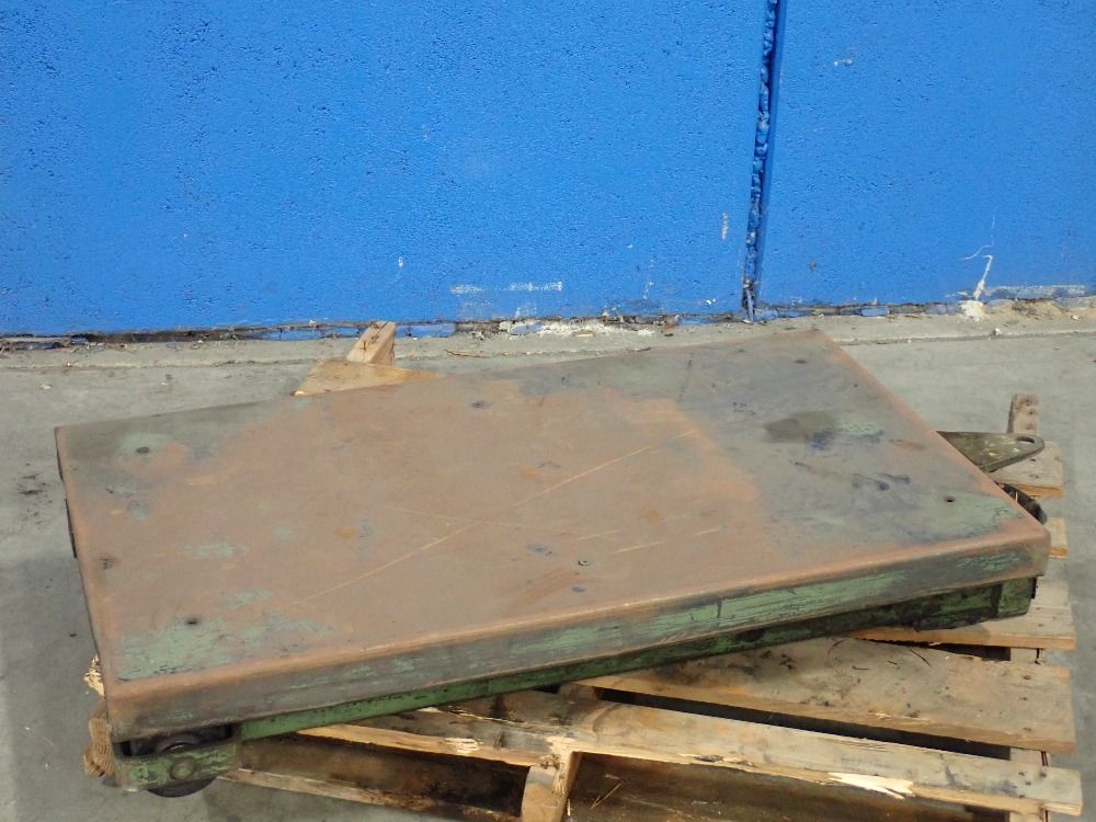 American Mfg Co Compact Lift Table