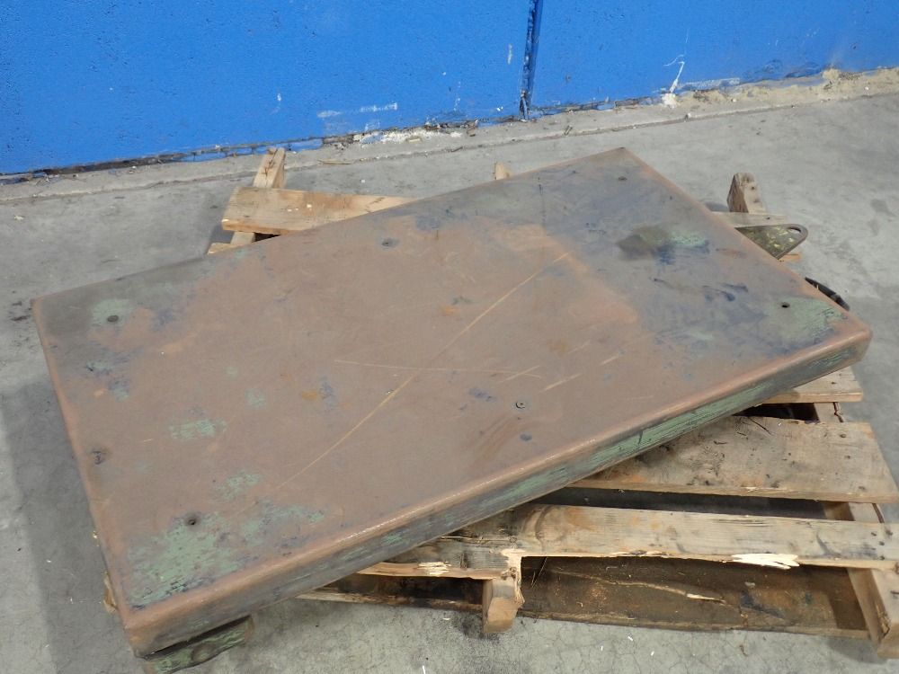 American Mfg Co Compact Lift Table