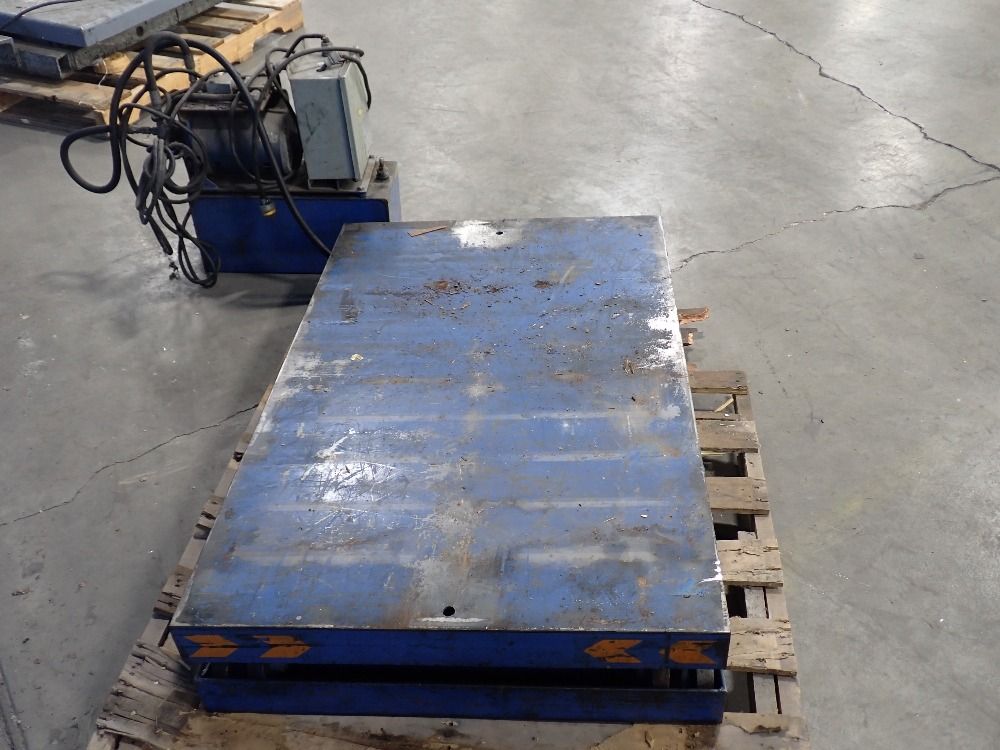 Blue Giant 3000 Lbs./1 Hp Hydraulic Lift Table - Fs3/x30x48