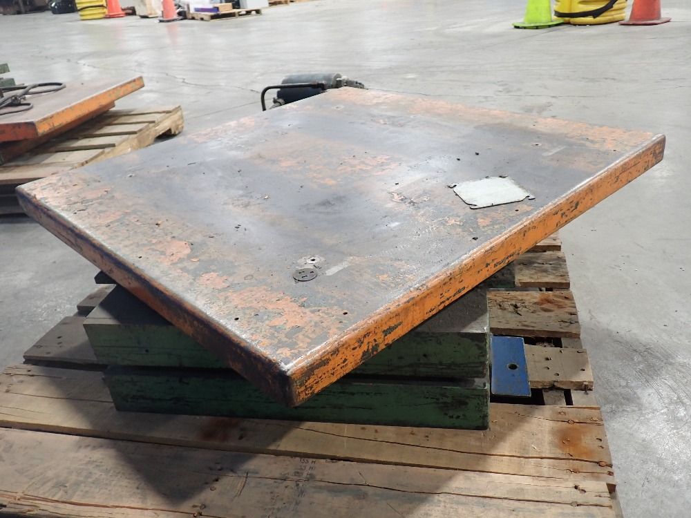 American Mfg. Co. Inc. 3000 Lbs. Hydraulic Scissor Lift Table - M-1170-2ba-s