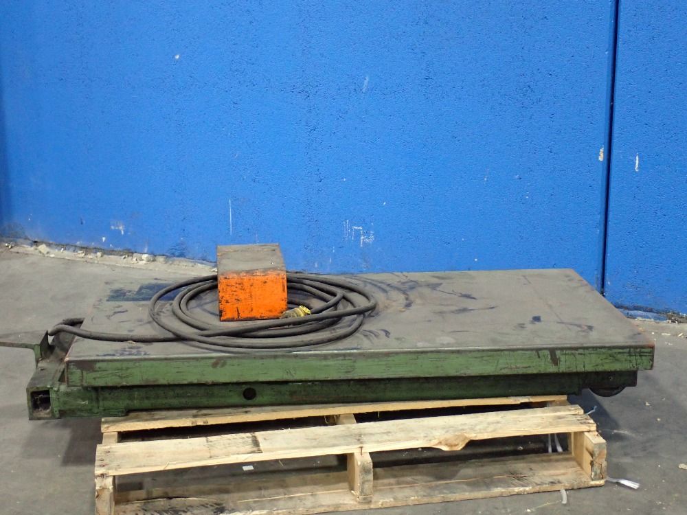 American Mfg. Co. Inc. Electric Lift Table