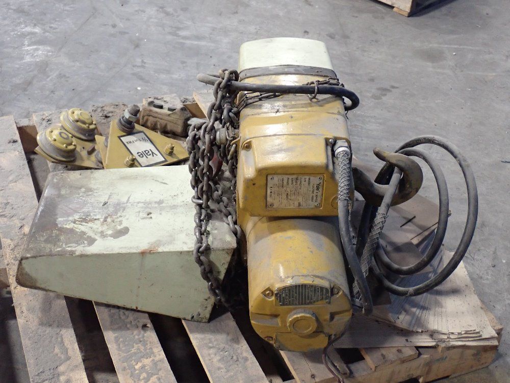 Yale 4000 Lbs. Electric Hoist - Kel2-18nh71/282