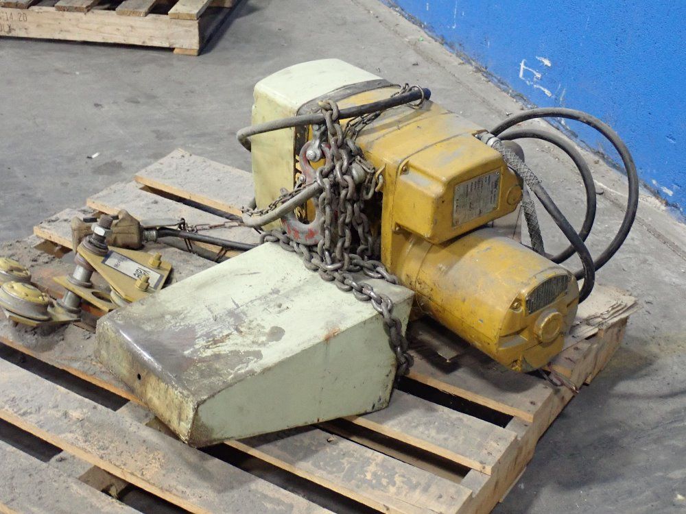 Yale 4000 Lbs. Electric Hoist - Kel2-18nh71/282