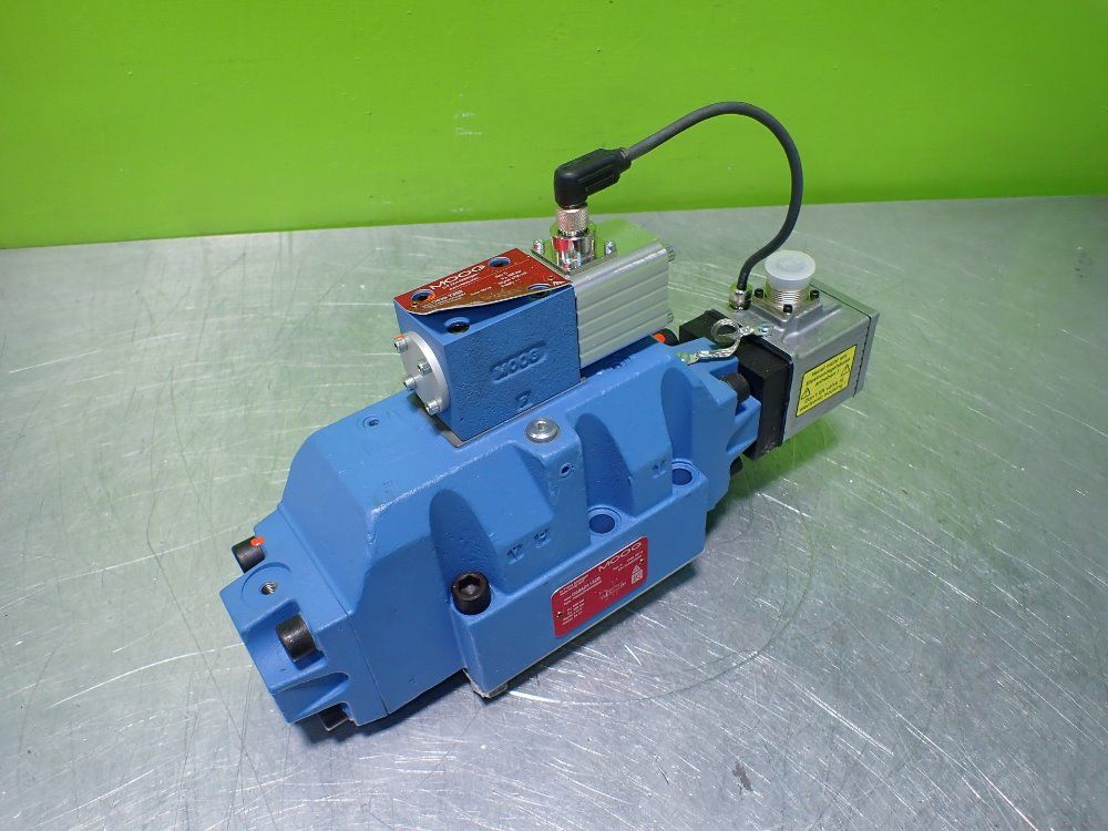 Moog D684z4132b Proportional Servo Valve. D633-7392. A0ko4f0hmy - D684z4132b
