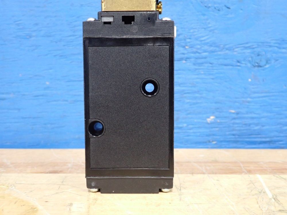 Burkert 115 Psi 6519 W 1/4 115 Psi Solenoid Valve - 6519