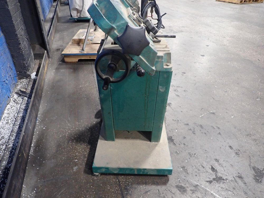 Grizzly Horizontal Band Saw - G9742