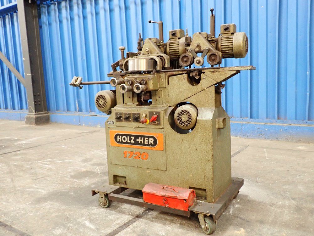Holz Her Moulder - 1720