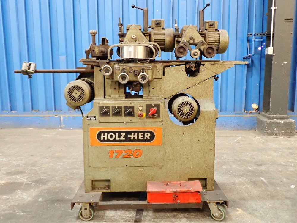 Holz Her Moulder - 1720