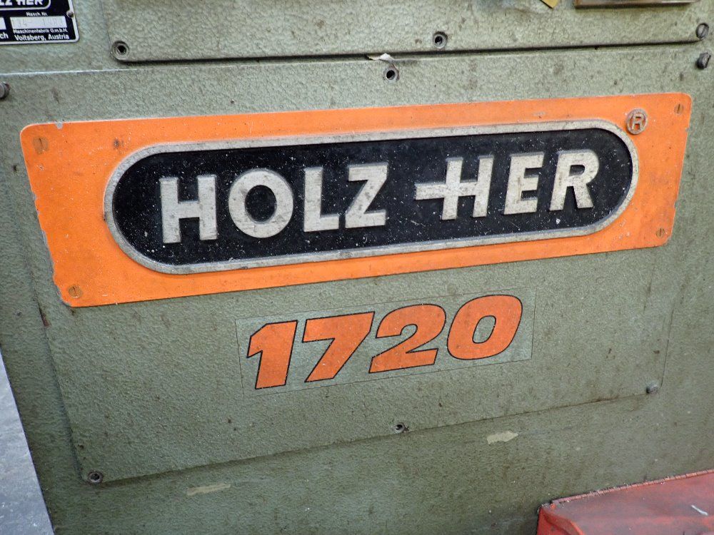 Holz Her Moulder - 1720
