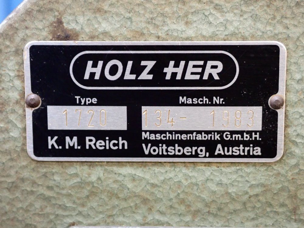 Holz Her Moulder - 1720