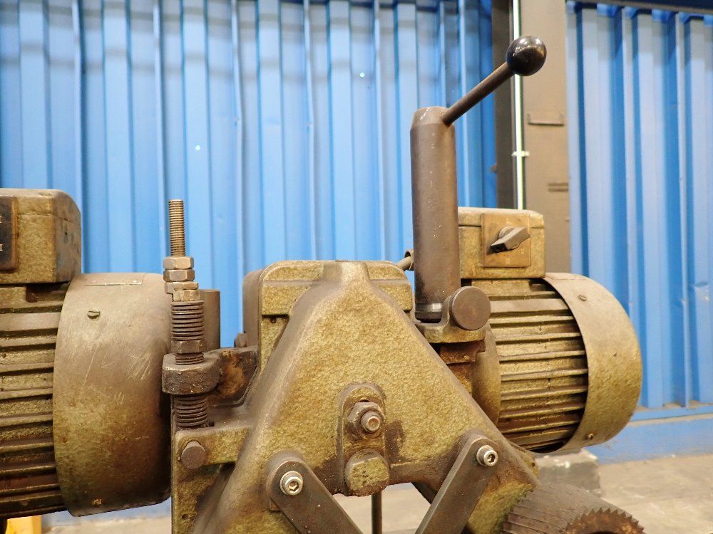 Holz Her Moulder - 1720