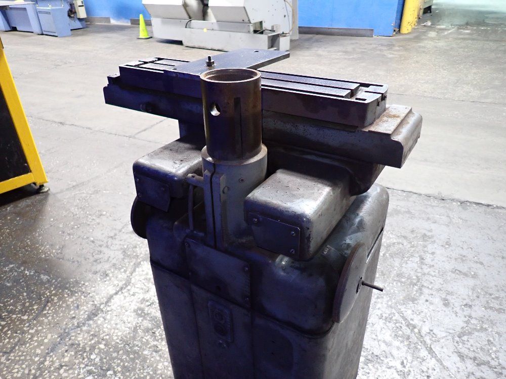 K.o. Lee Grinder Stand - B800-1-52