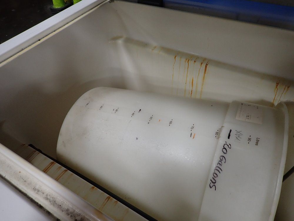 Ascott 43" X 27" X 24" Hid Salt Spray Corrosion Chamber - Ss500-220/a