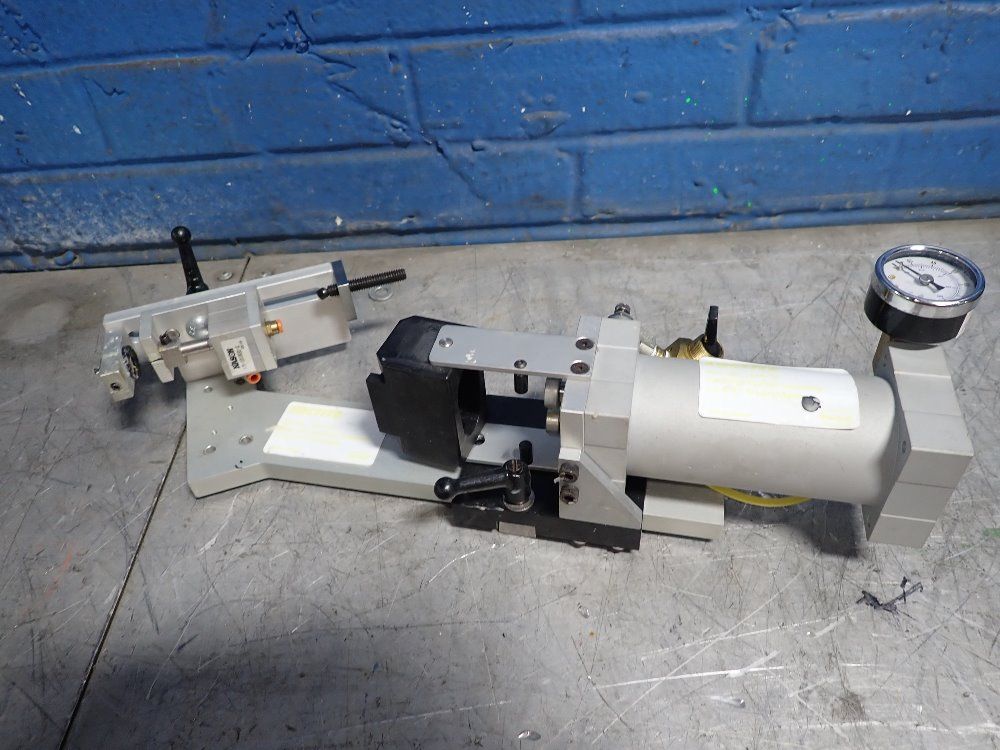 Loctite Dual Cartridge Dispenser - 1444135