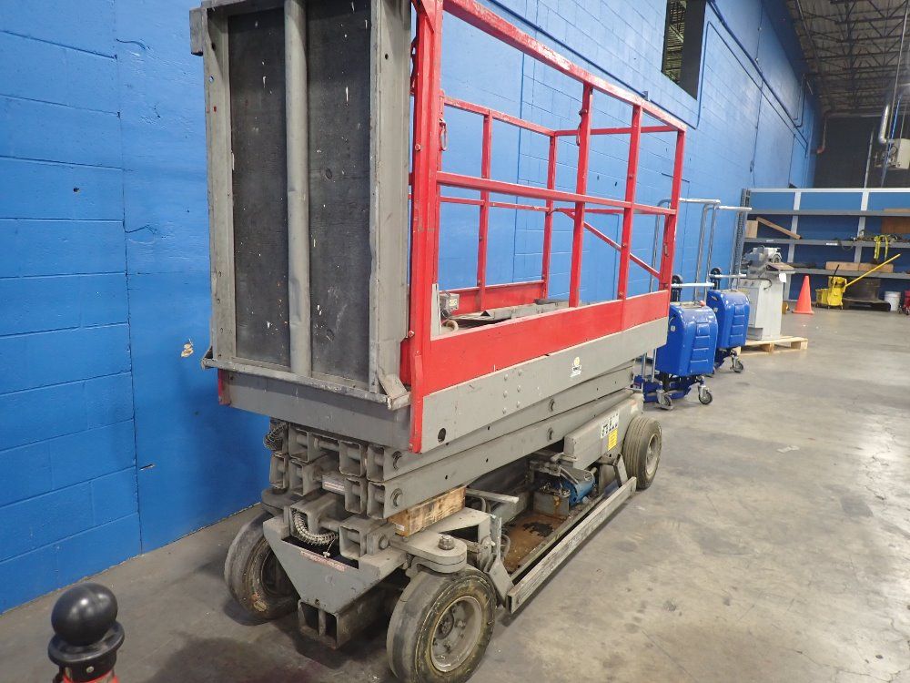 Mec 750#/19'7" Ht Electric Scissor Lift - 2034ht