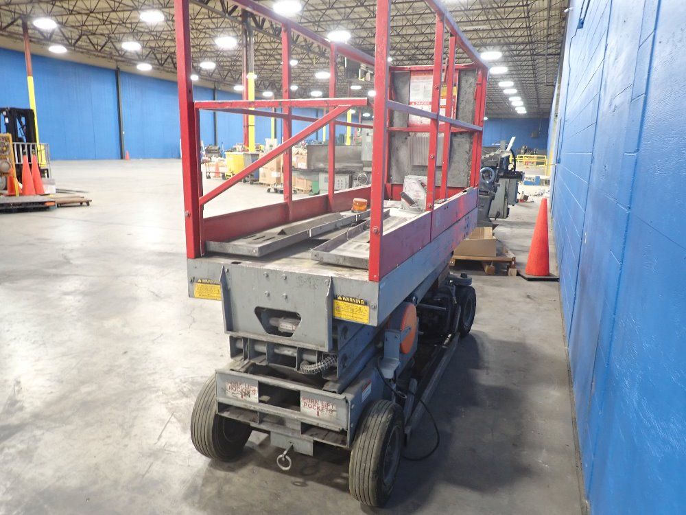 Mec 750#/19'7" Ht Electric Scissor Lift - 2034ht