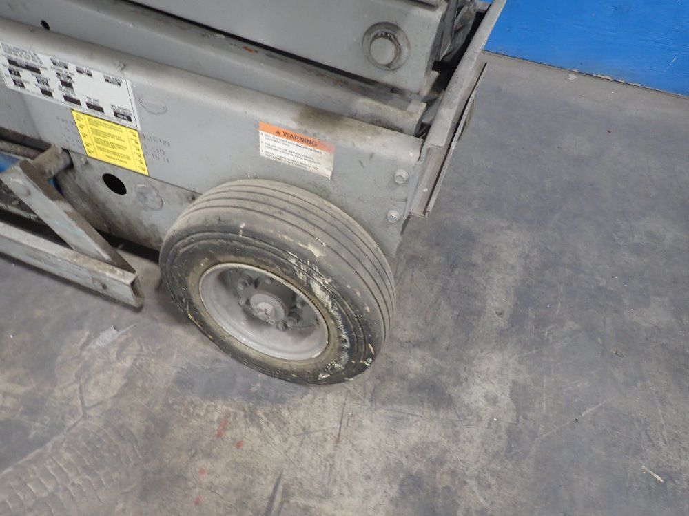 Mec 750#/19'7" Ht Electric Scissor Lift - 2034ht