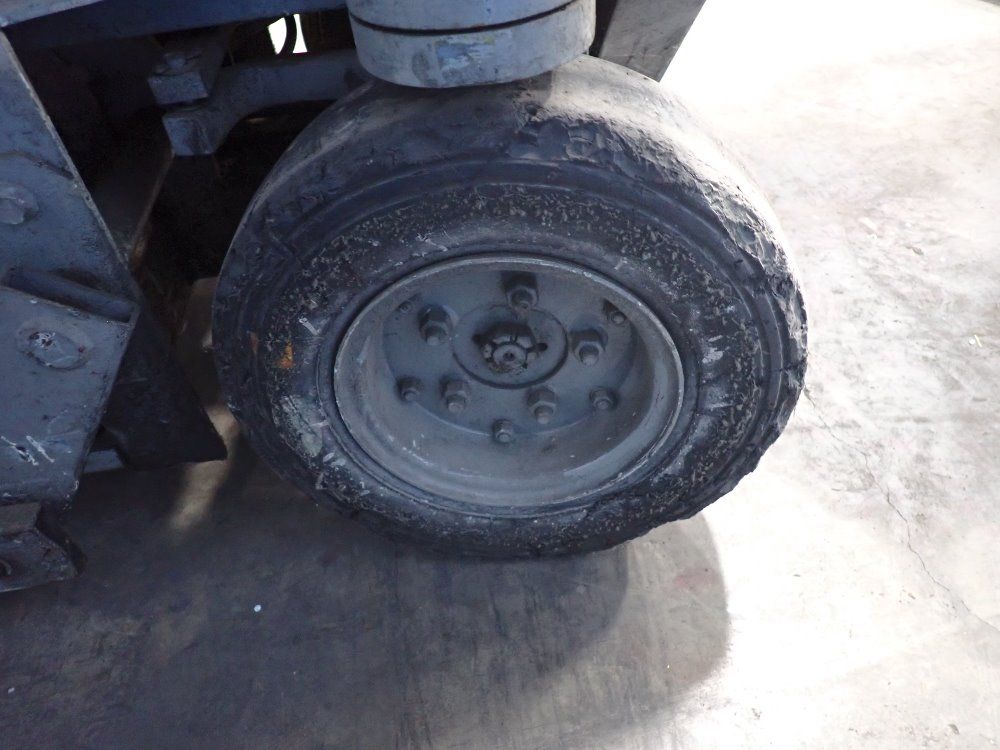 Mec 750#/19'7" Ht Electric Scissor Lift - 2034ht