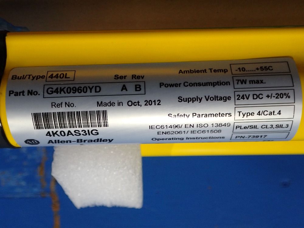 Allen-bradley Protective Height: 960 Mm (37.8 In) Safety Light Curtain - Bulletin 440l (ser. A, Rev. B)