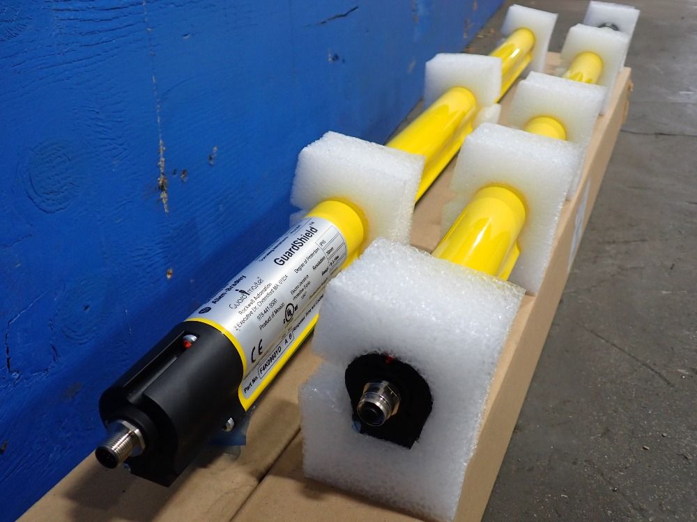 Allen-bradley Protective Height: 960 Mm (37.8 In) Safety Light Curtain - Bulletin 440l (ser. A, Rev. B)