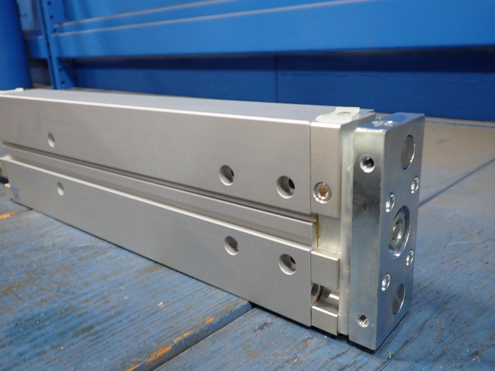 Festo Pneumatic Actuators - Dfm-32-320-b-p-a-gf