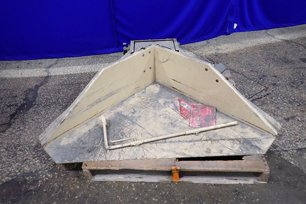 Plastic Process Equipment Gaylord Tipper - Bt-1600vb