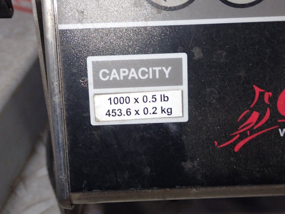 Cardinal 1000 X 0.5 Lbs Floor Scale - 204