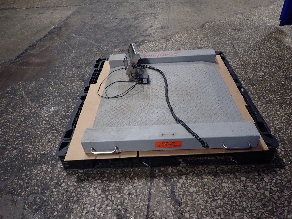 Cardinal 1000 X 0.5 Lbs Floor Scale - 204