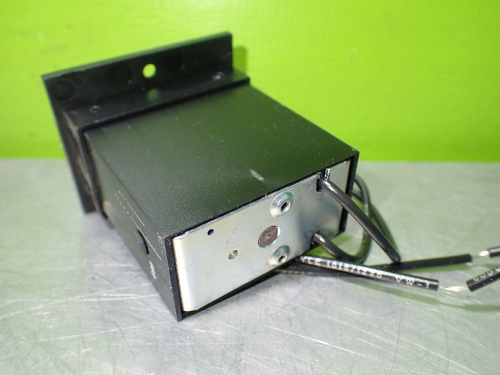 Eaton 2. Eaton 6-y-41323406-meq Miniature Electric Counters. 6digit, 120vac - 6-y-41323406-meq