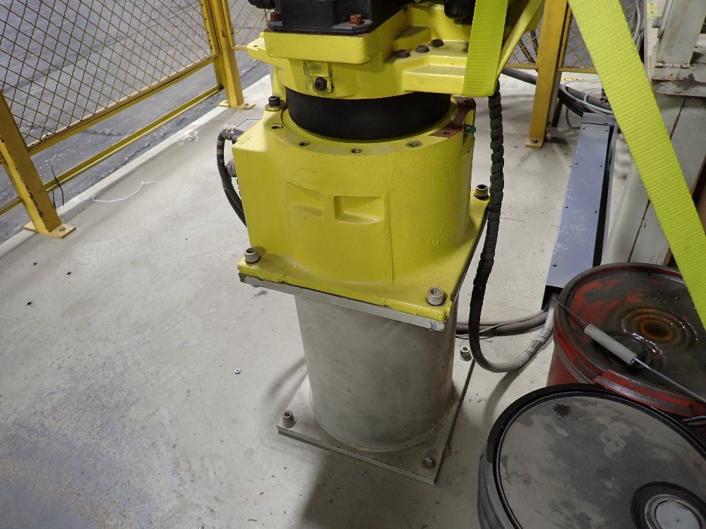 Fanuc Robot Cell - M-16ib-20
