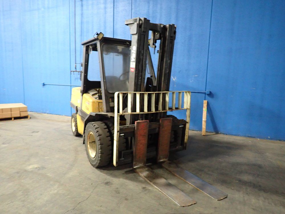 Yale 11,000# Gas Forklift - Gp110mincbk099