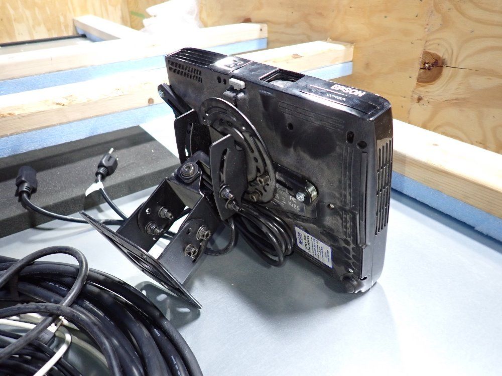 Hitachi Solutions Four Point Touch Interactive Whiteboard - Ah00332